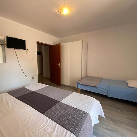 Apartments Lungomare Пула Екстер'єр фото