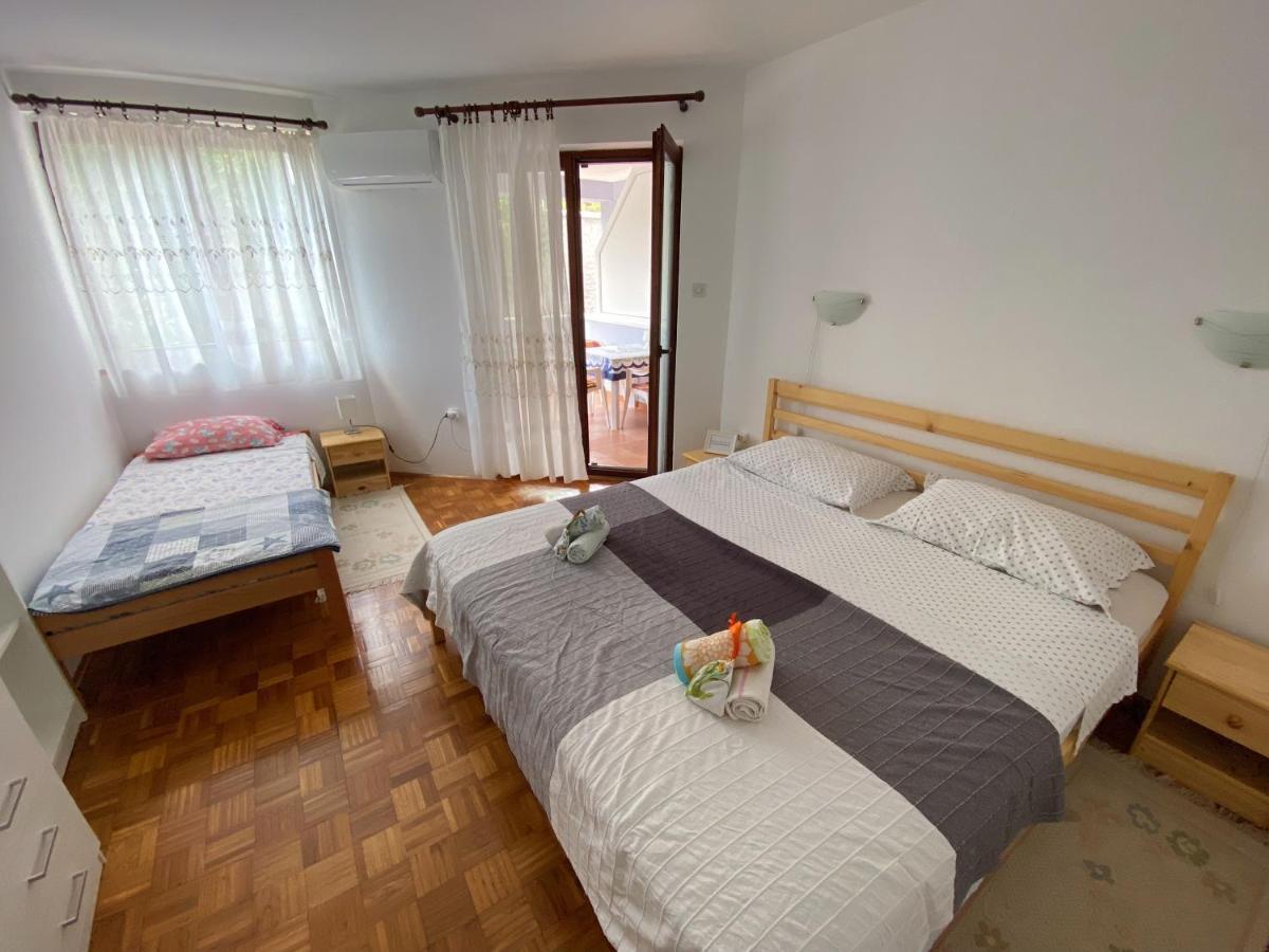 Apartments Lungomare Пула Екстер'єр фото