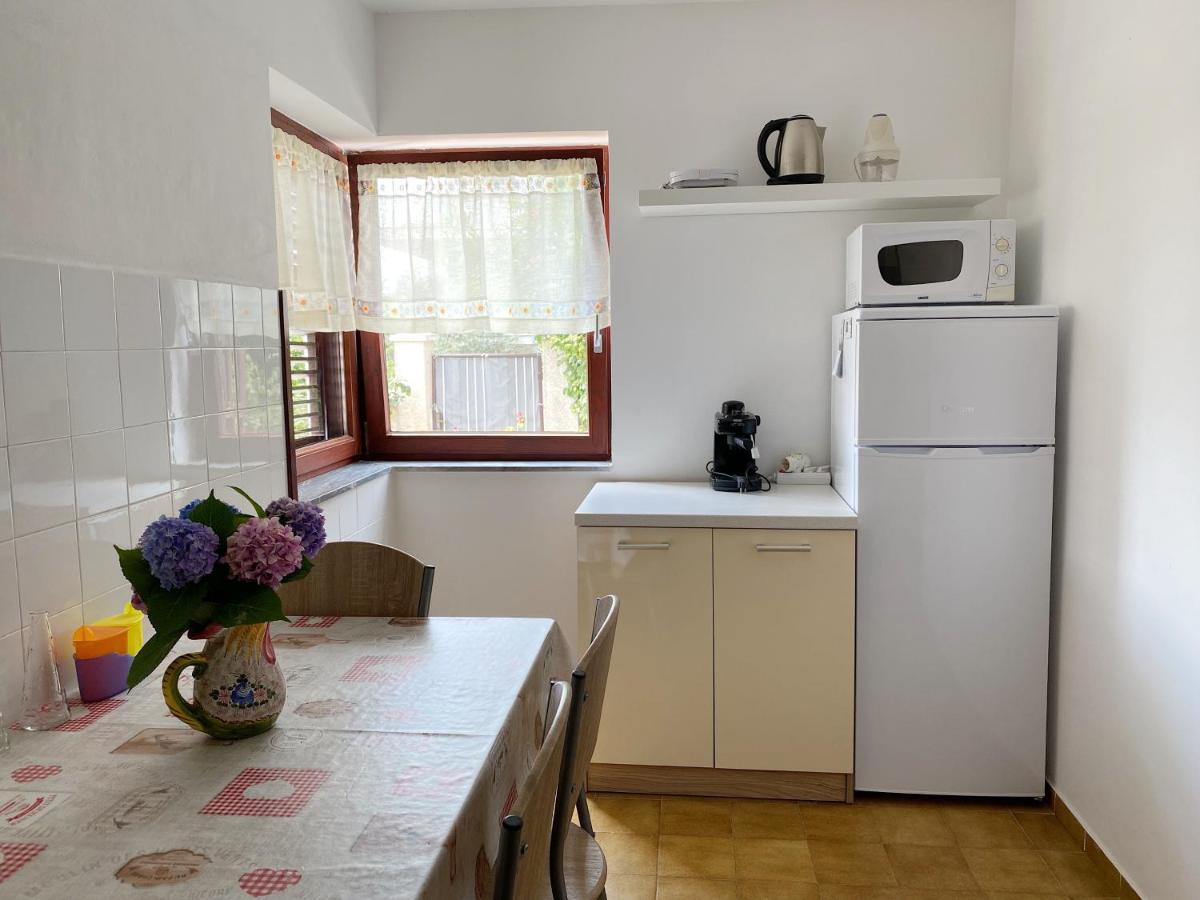 Apartments Lungomare Пула Екстер'єр фото
