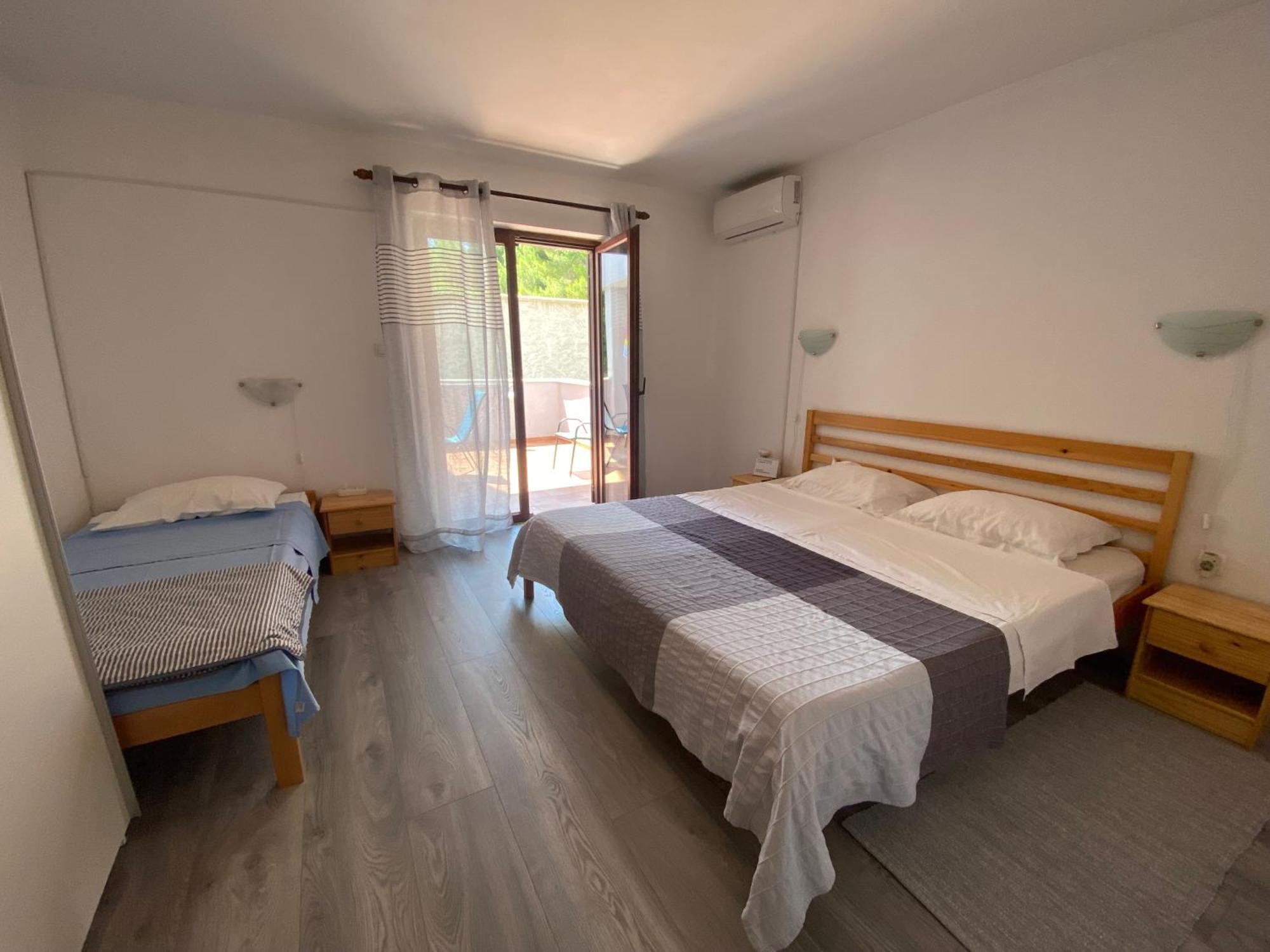 Apartments Lungomare Пула Екстер'єр фото
